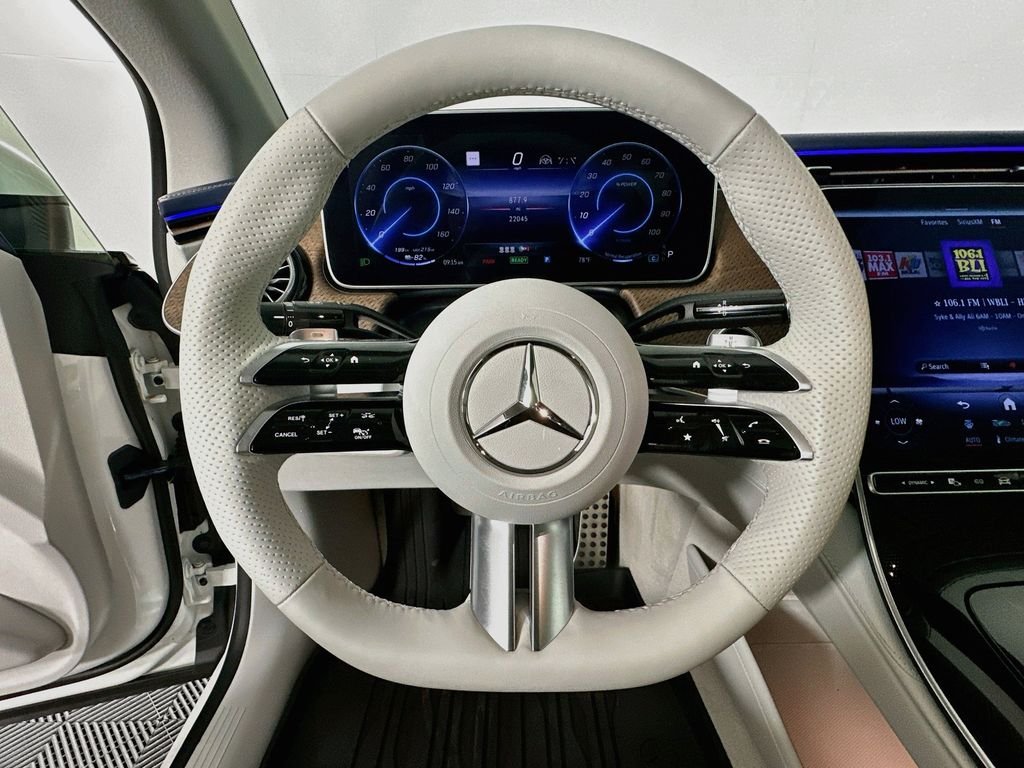 Certified Used 2023 White Mercedes-Benz 500 Sedan image 11