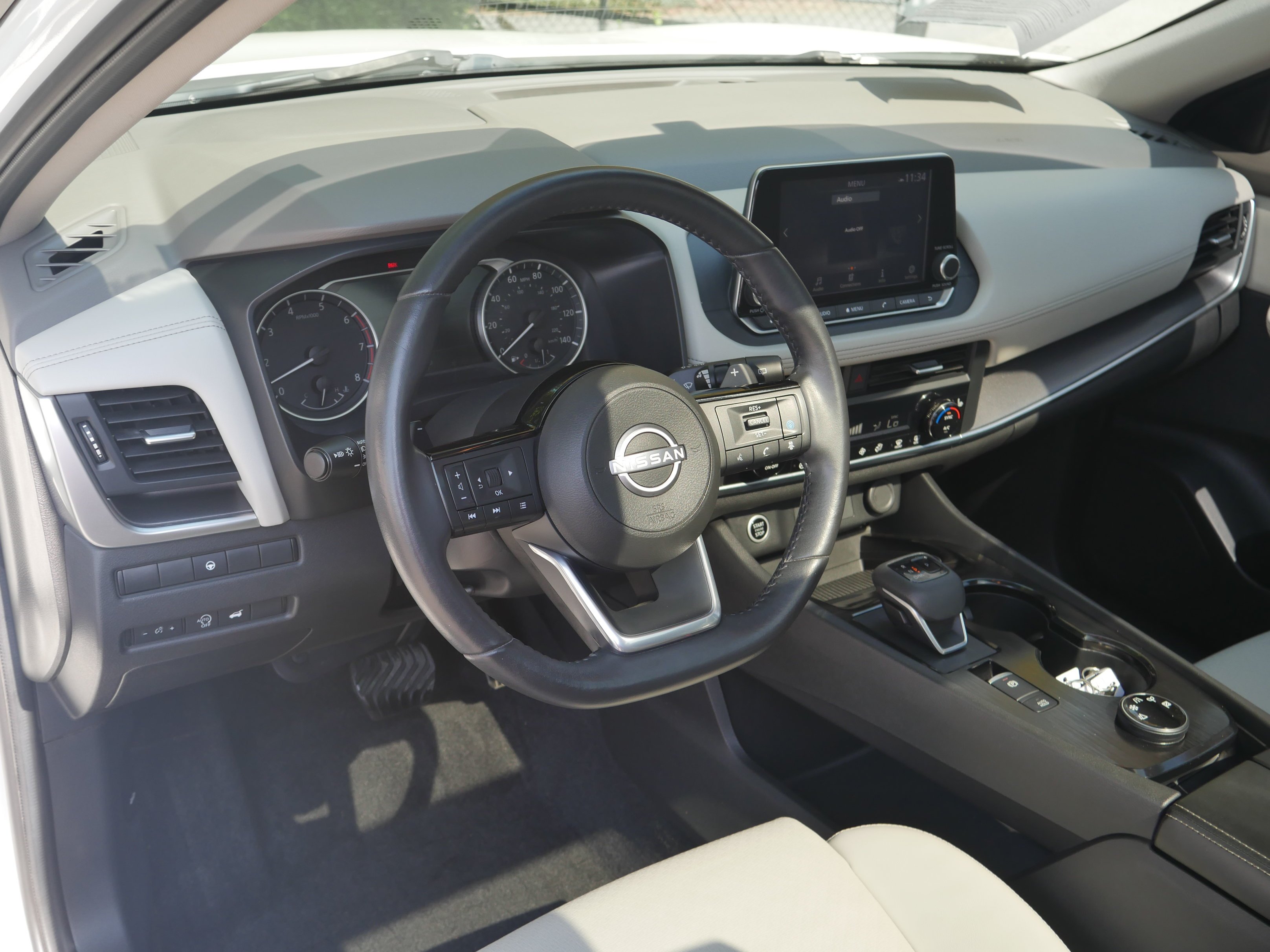 Certified Used 2023 Pearl White Tricoat Nissan SV image 4