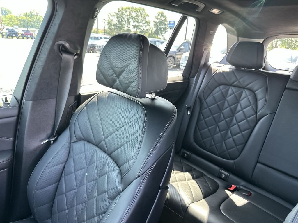 Used 2025 Black BMW xDrive50e image 12