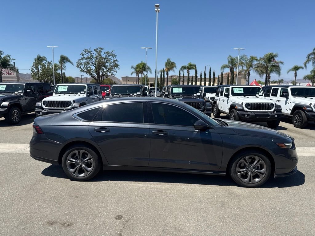 Used 2024  Honda EX image 8