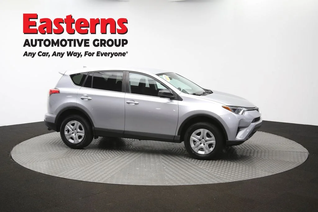 Used 2018 Silver Toyota LE image 45