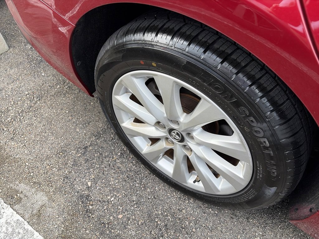 Used 2018 Red Toyota LE image 3