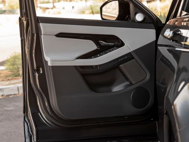New 2026 Carpathian Grey Land Rover Hoxton Edition image 12