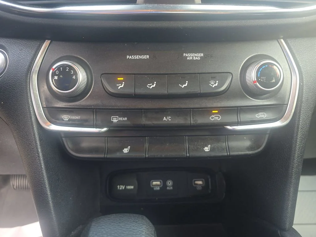 Used 2020 Gray Hyundai SEL image 27