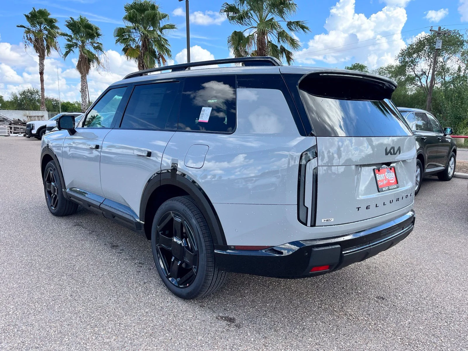 New 2027 Gray Kia X-Line SX image 5