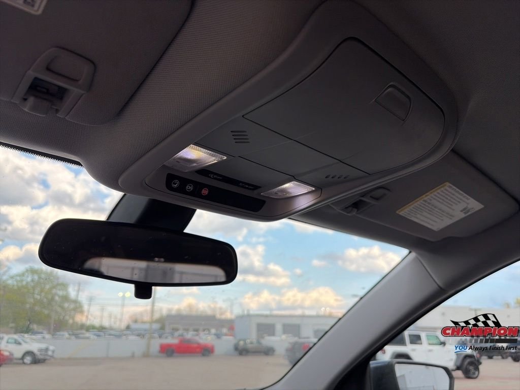 Used 2018 Gray Chevrolet LT image 20