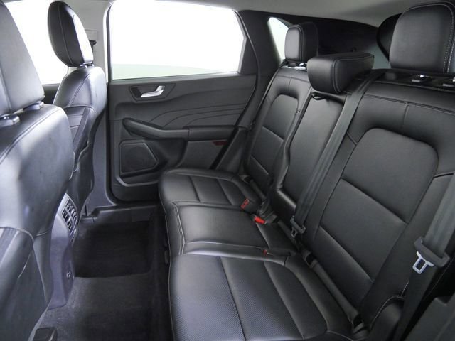 Used 2022 White Ford SEL image 19
