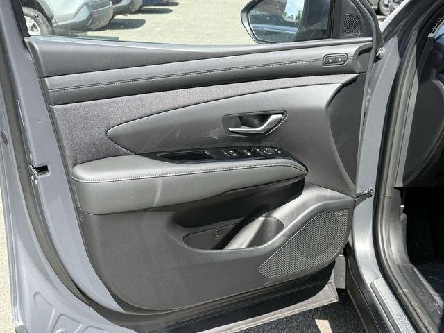 2025 Hyundai Tucson Limited - Photo 28
