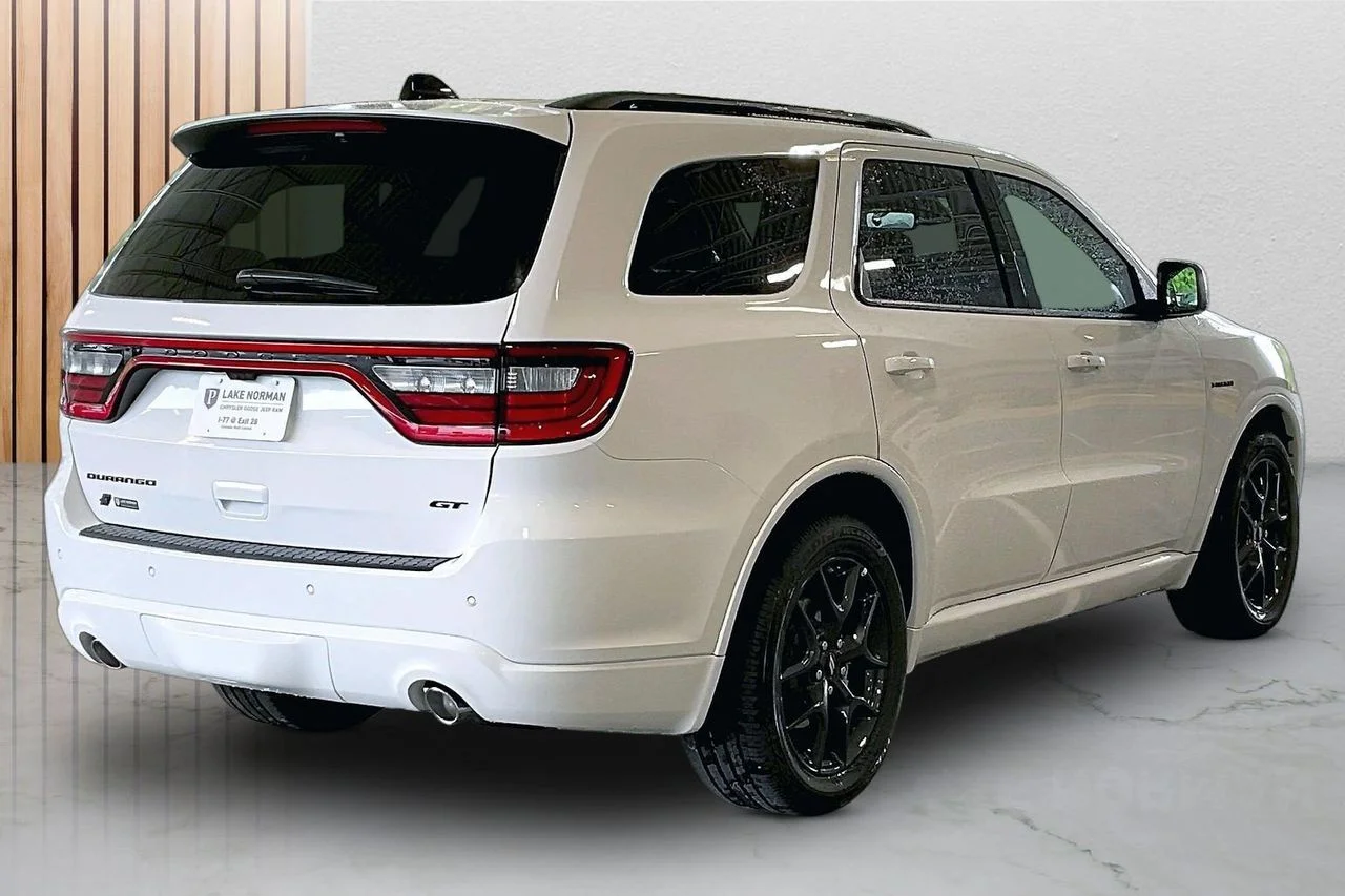 New 2026 White Knuckle Clearcoat Dodge GT Plus HEMI V8 image 8