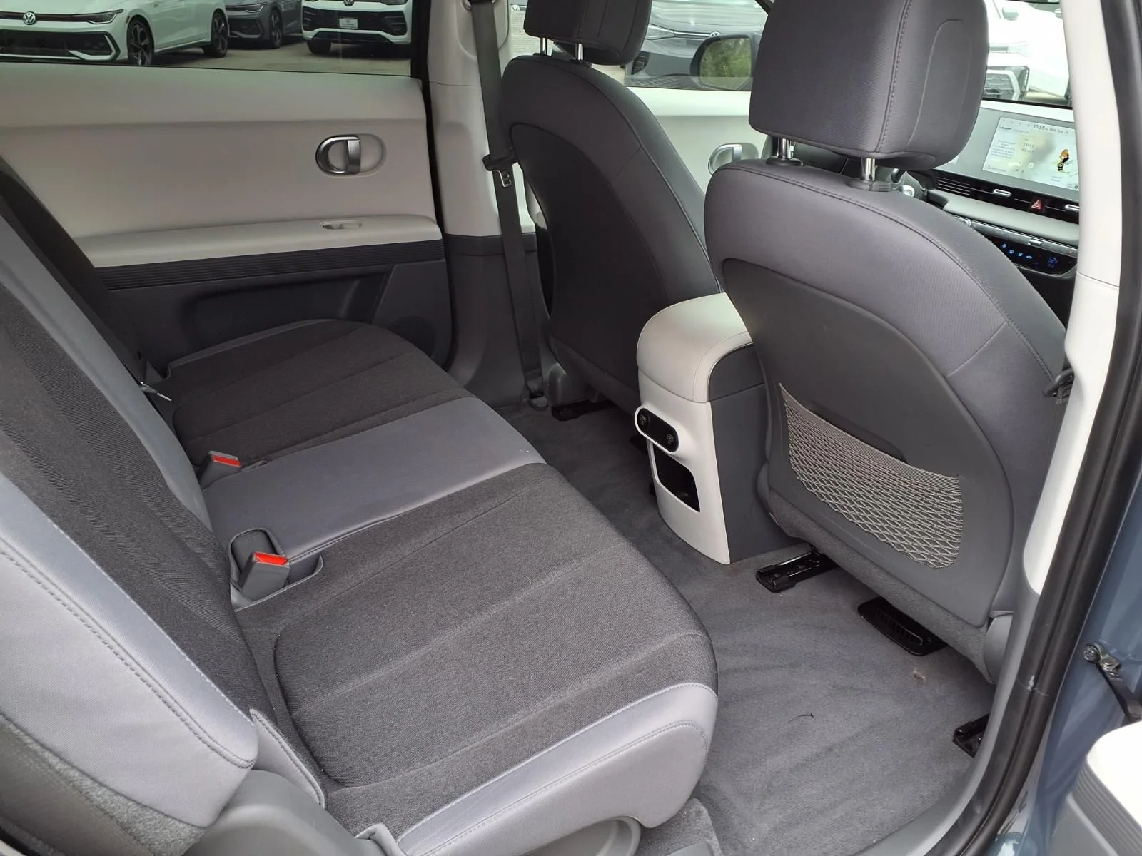Used 2024 Green Hyundai SE image 21