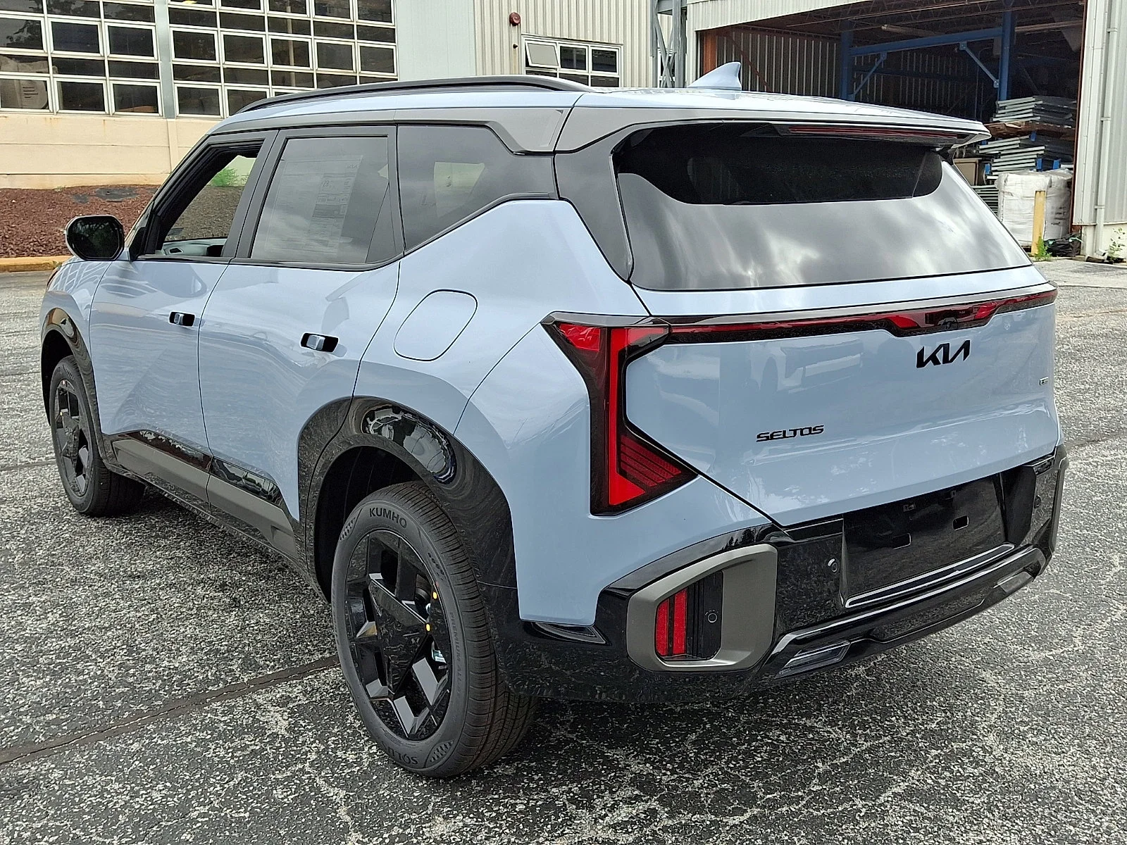 New 2027 Gray Kia X-Line S image 5