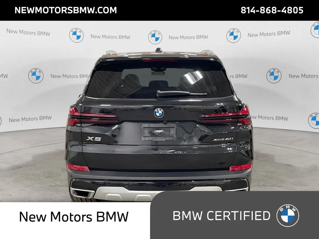 Used 2024 Black Sapphire Metallic BMW xDrive40i image 4