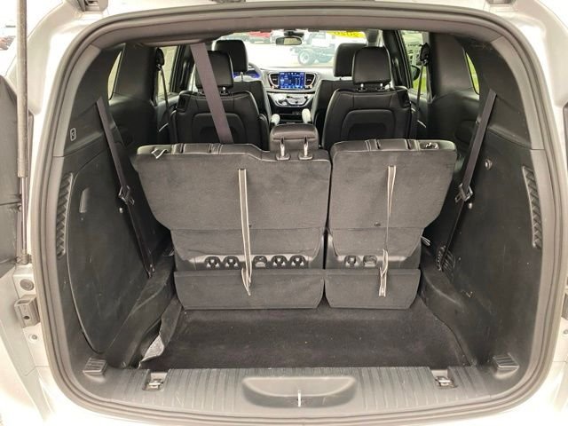 Used 2026 Silver Chrysler Select image 17