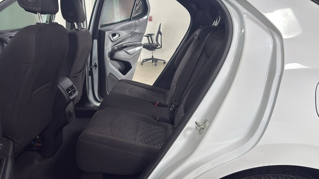 Used 2018 White Chevrolet LT image 15