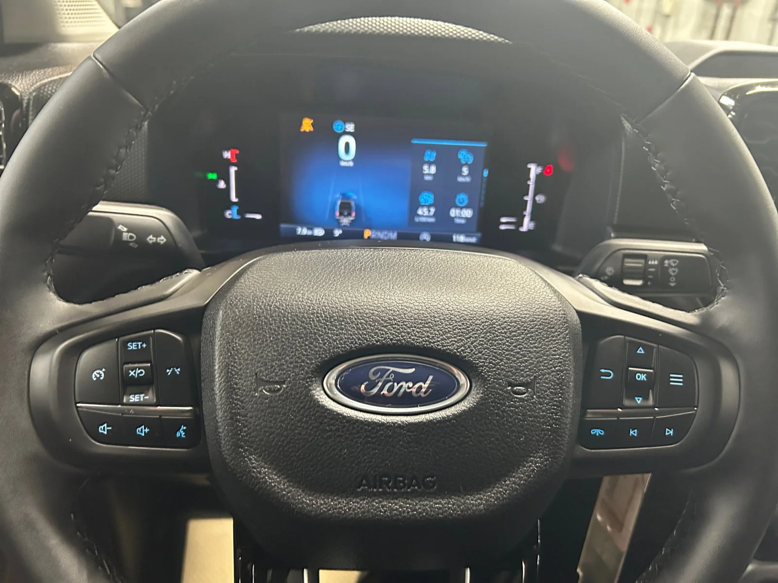 New 2026 Carbonized Grey Metallic Ford XLT image 21