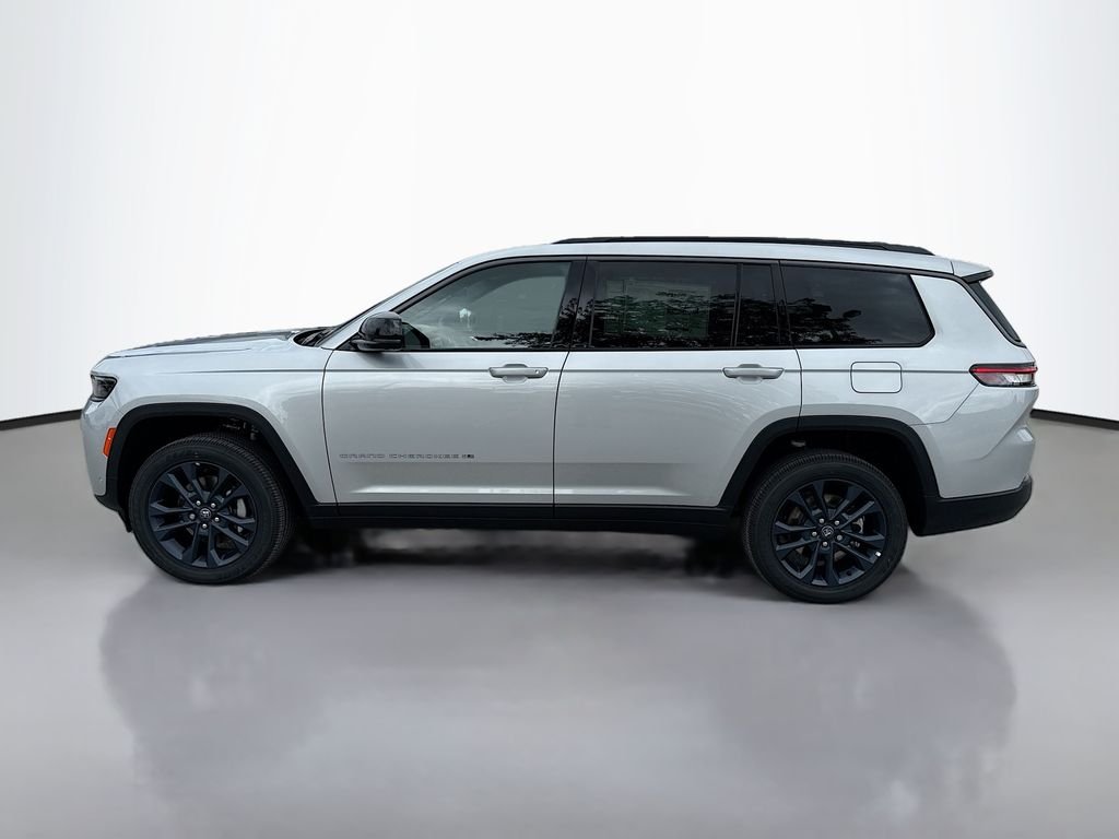 New 2026 Silver Zynith Exterior Paint Jeep 85th Anniversary Edition image 7