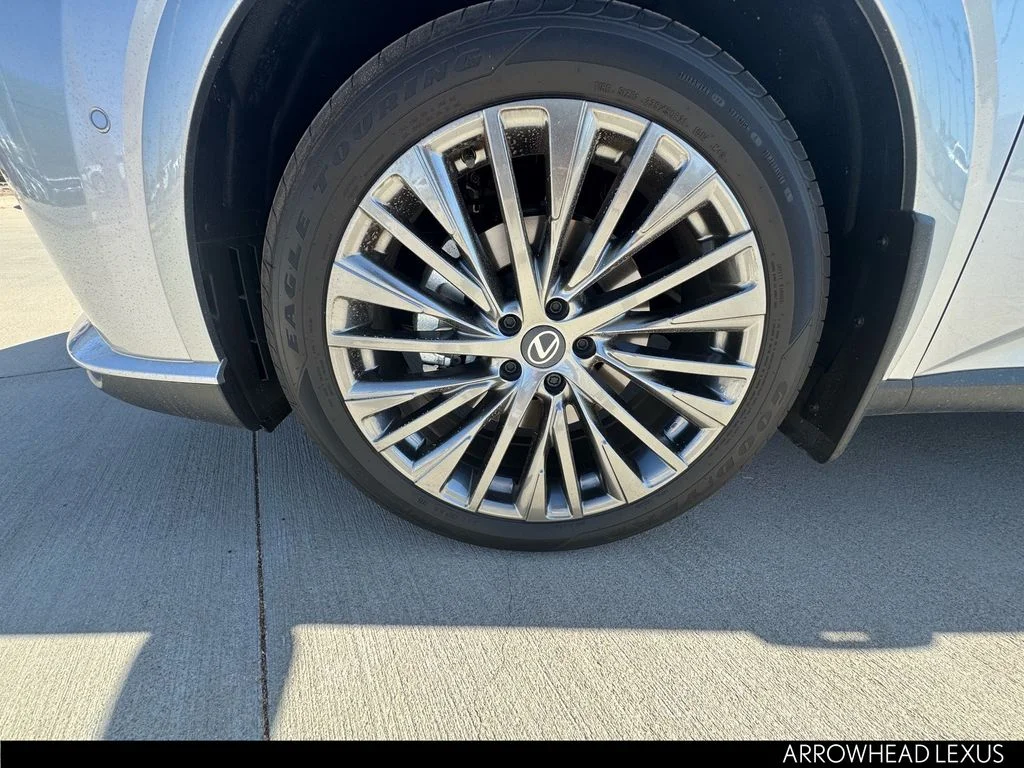 New 2026 Silver Lexus 350 Luxury image 10