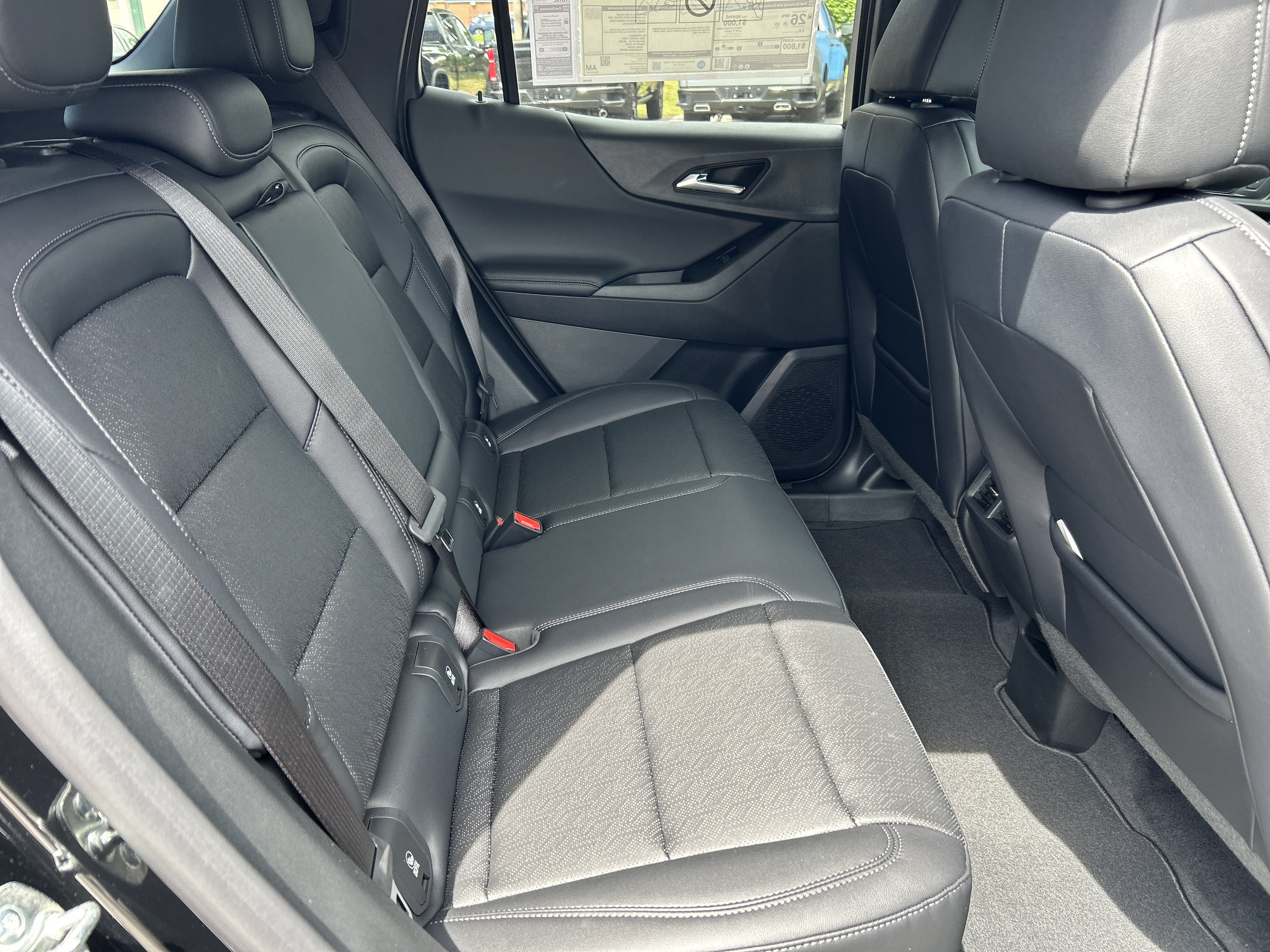 New 2027 Mosaic Black Metallic Chevrolet LT image 11
