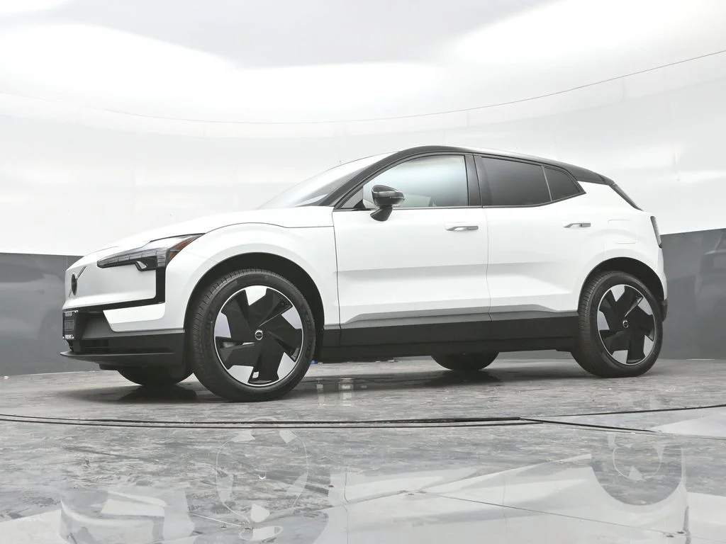 New 2026 Crystal White Volvo Twin Motor Performance Plus image 22