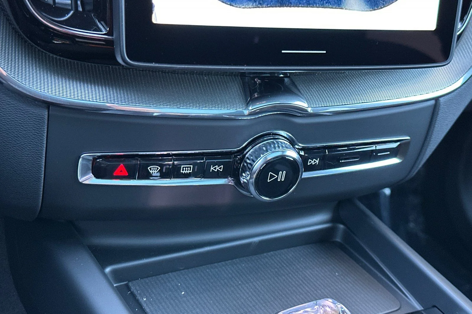 New 2026 Crystal White Volvo Ultra image 20