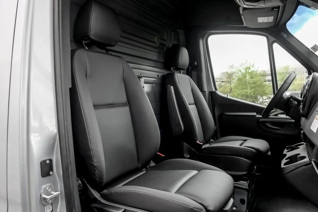 New 2026 high-tech silver metallic Mercedes-Benz Cargo 144 WB image 50