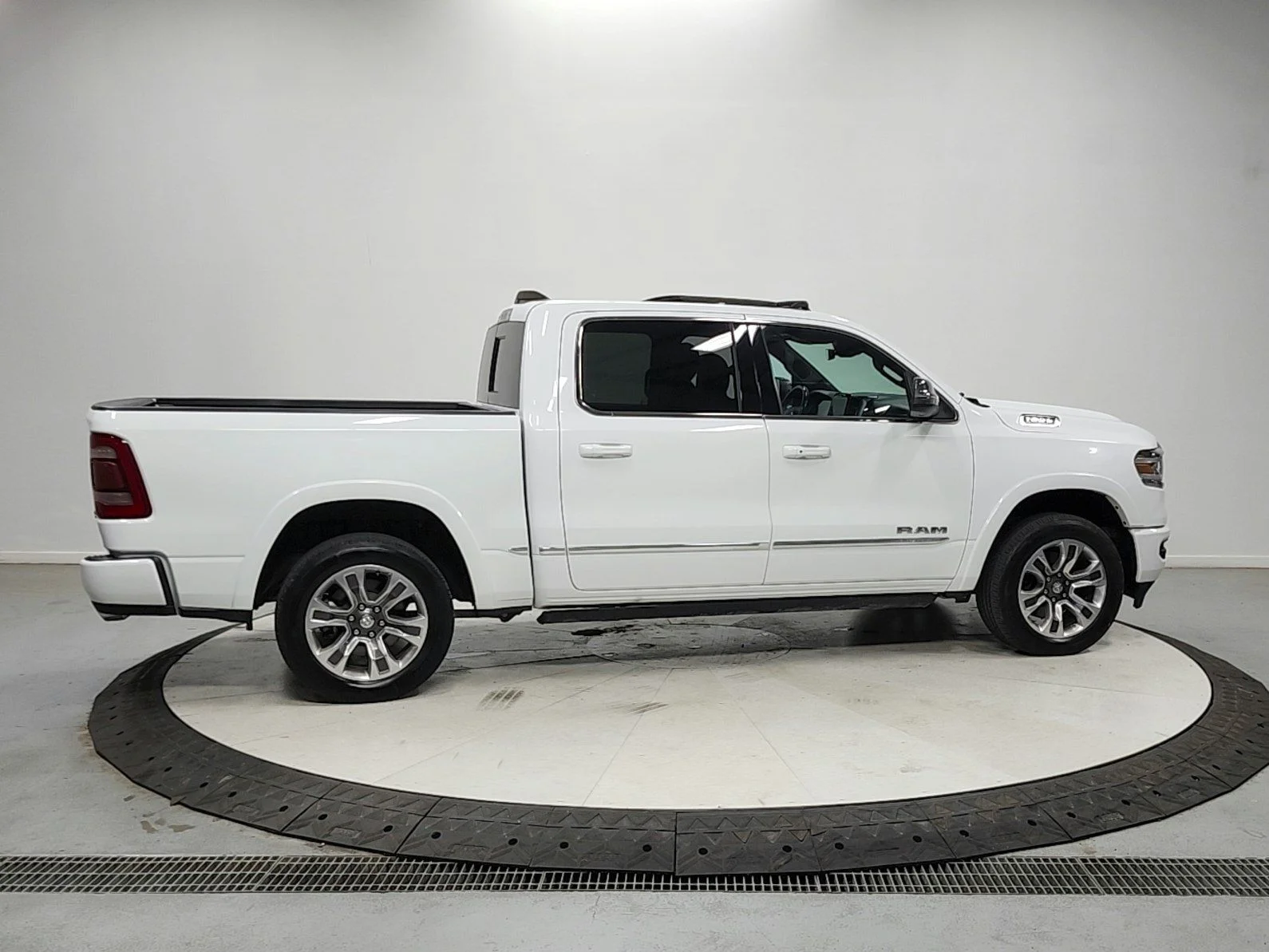 Used 2023 Bright White Clearcoat Ram Limited image 8