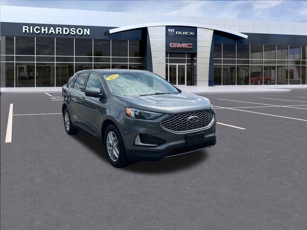 Used 2023 Gray Ford SEL image 8