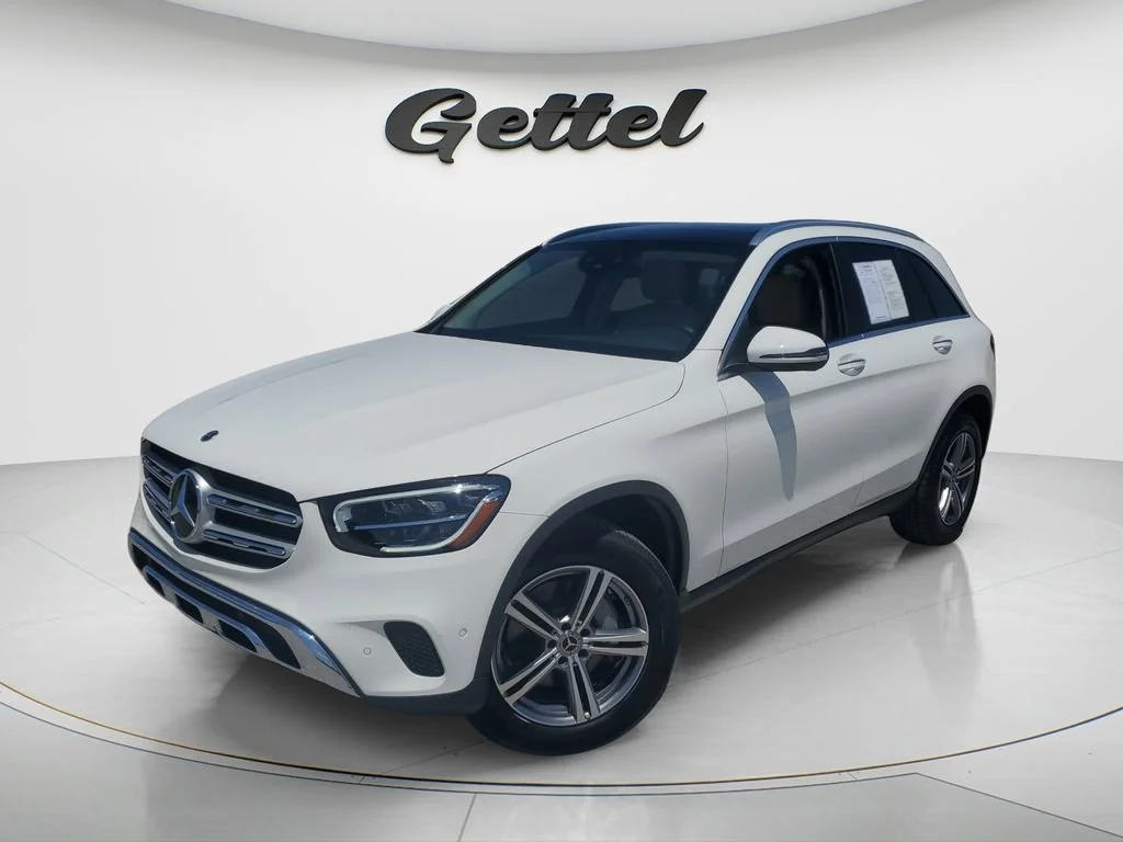 Used 2021 White Mercedes-Benz 4MATIC® SUV image 1