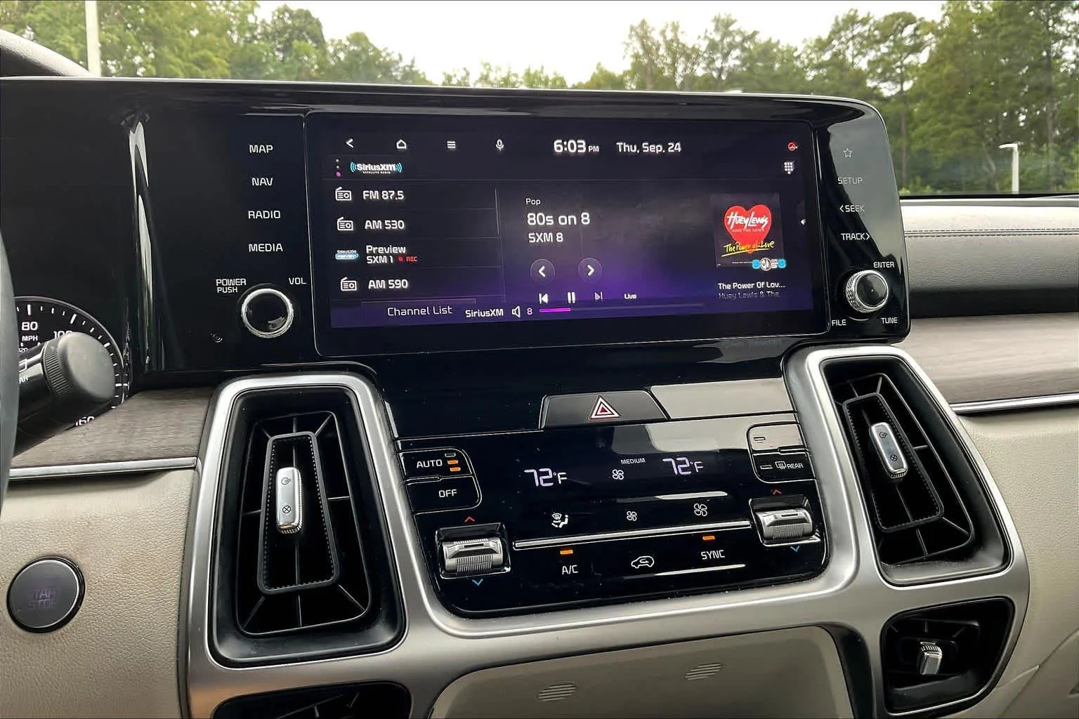 Used 2023 Glacial White Pearl Kia EX image 33