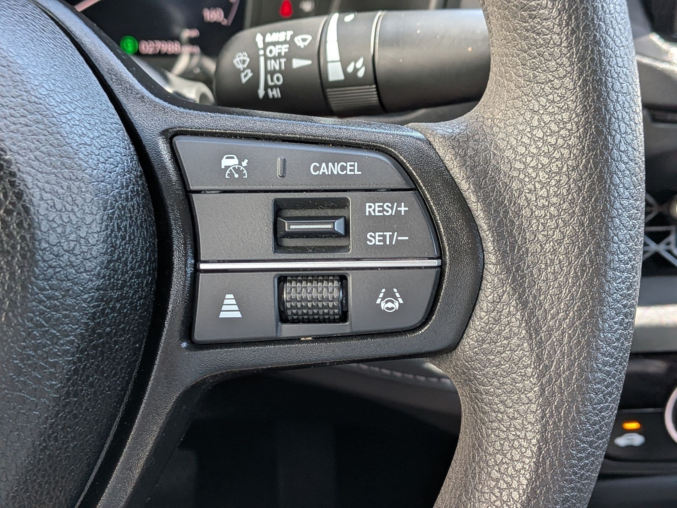 Used 2025 Blue Honda SE image 18