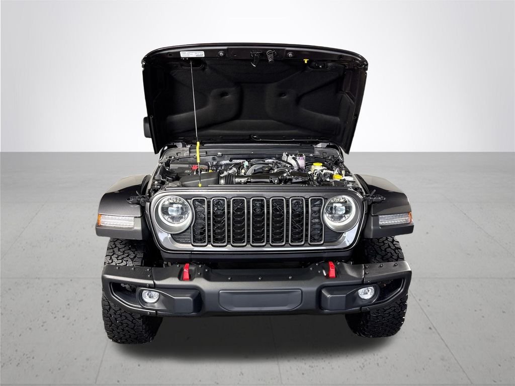 New 2026 Granite Crystal Metallic Clear-Coat Exterior Paint Jeep  image 20