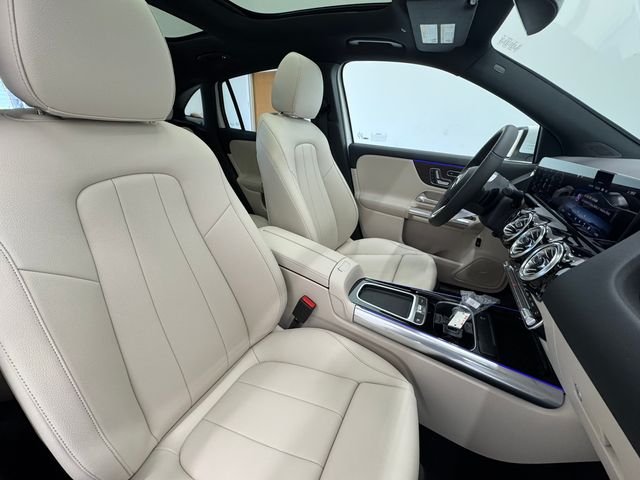 New 2026 Polar White Mercedes-Benz GLA 250 image 40
