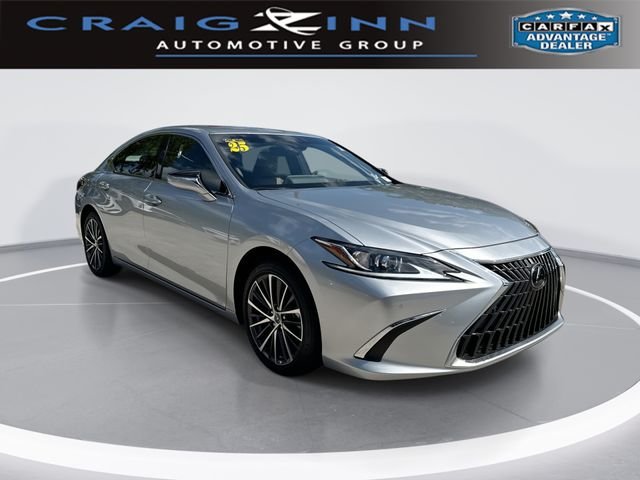 2025 Lexus ES 350 350's photo