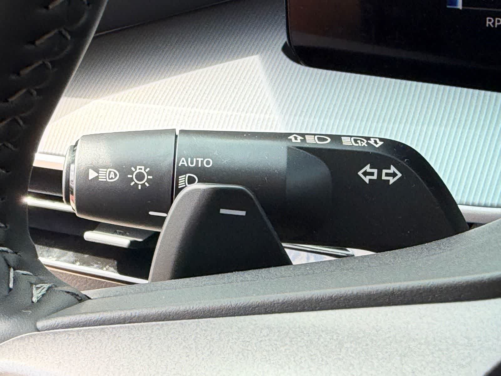 New 2026 Everest White Pearl TriCoat Nissan Platinum image 19
