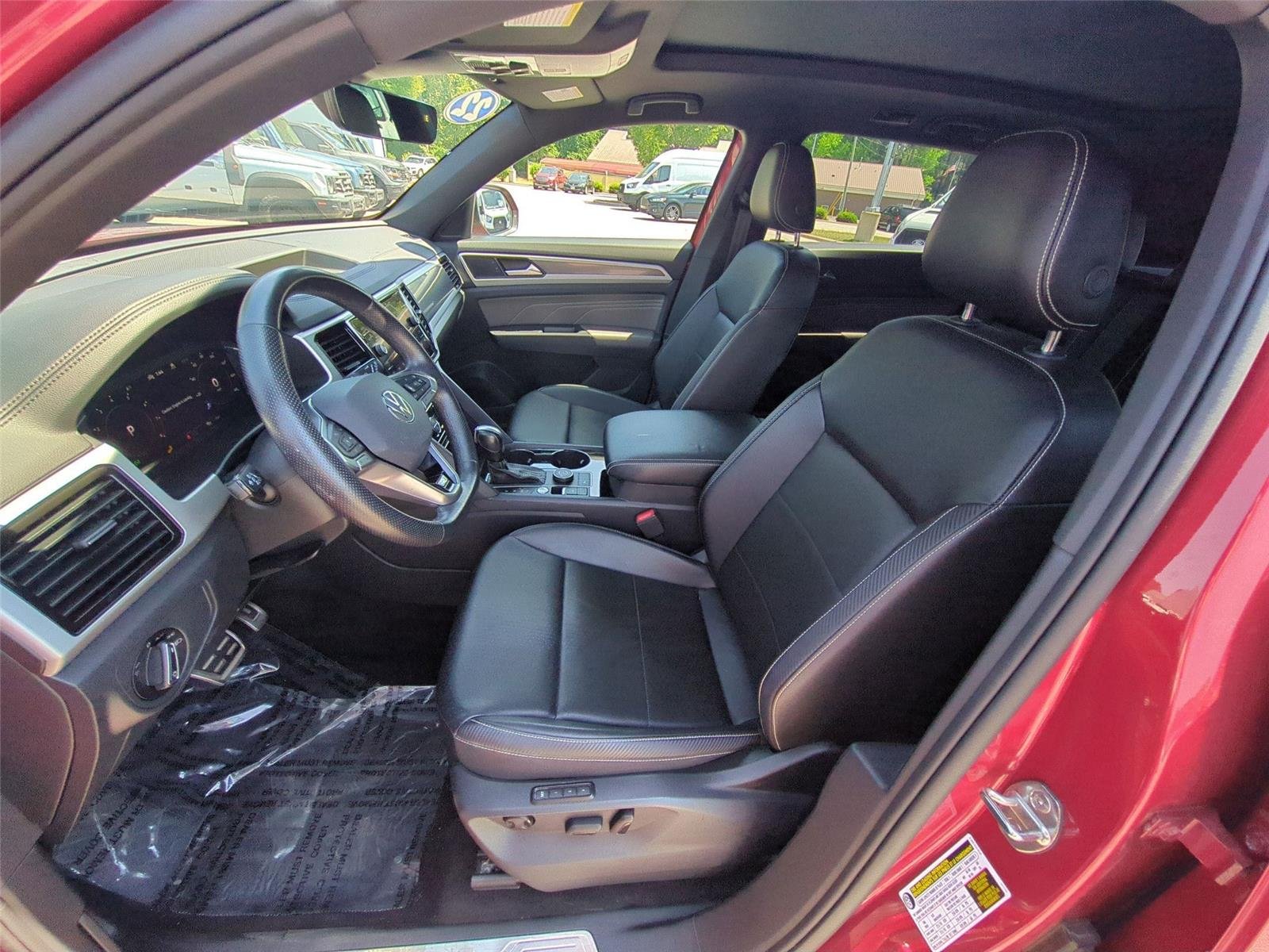 Used 2022 Aurora Red Metallic Volkswagen 3.6L V6 SEL R-Line image 18