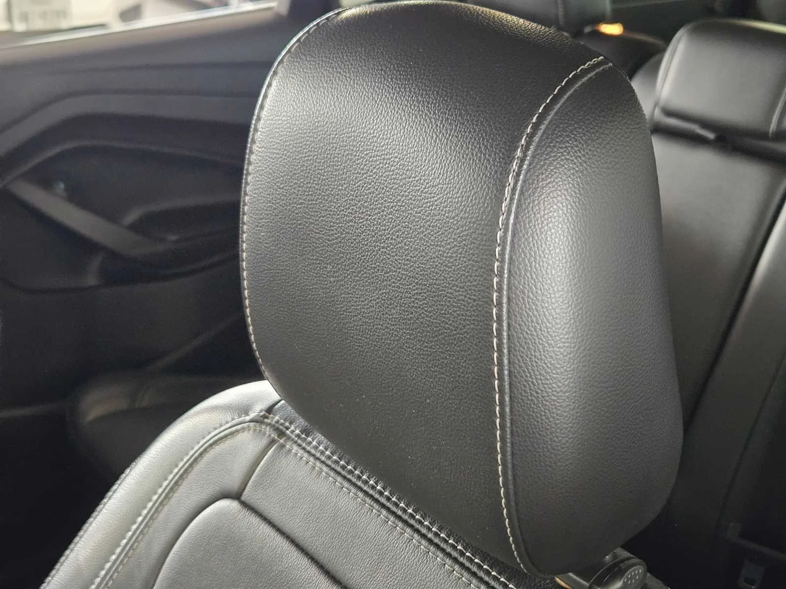 Used 2019 Magnetic Metallic Ford Titanium image 14