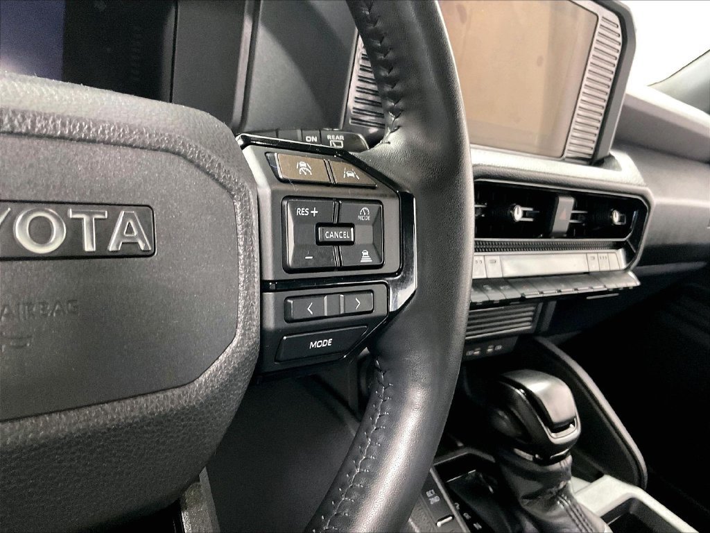 Used 2025  Toyota 1958 image 24