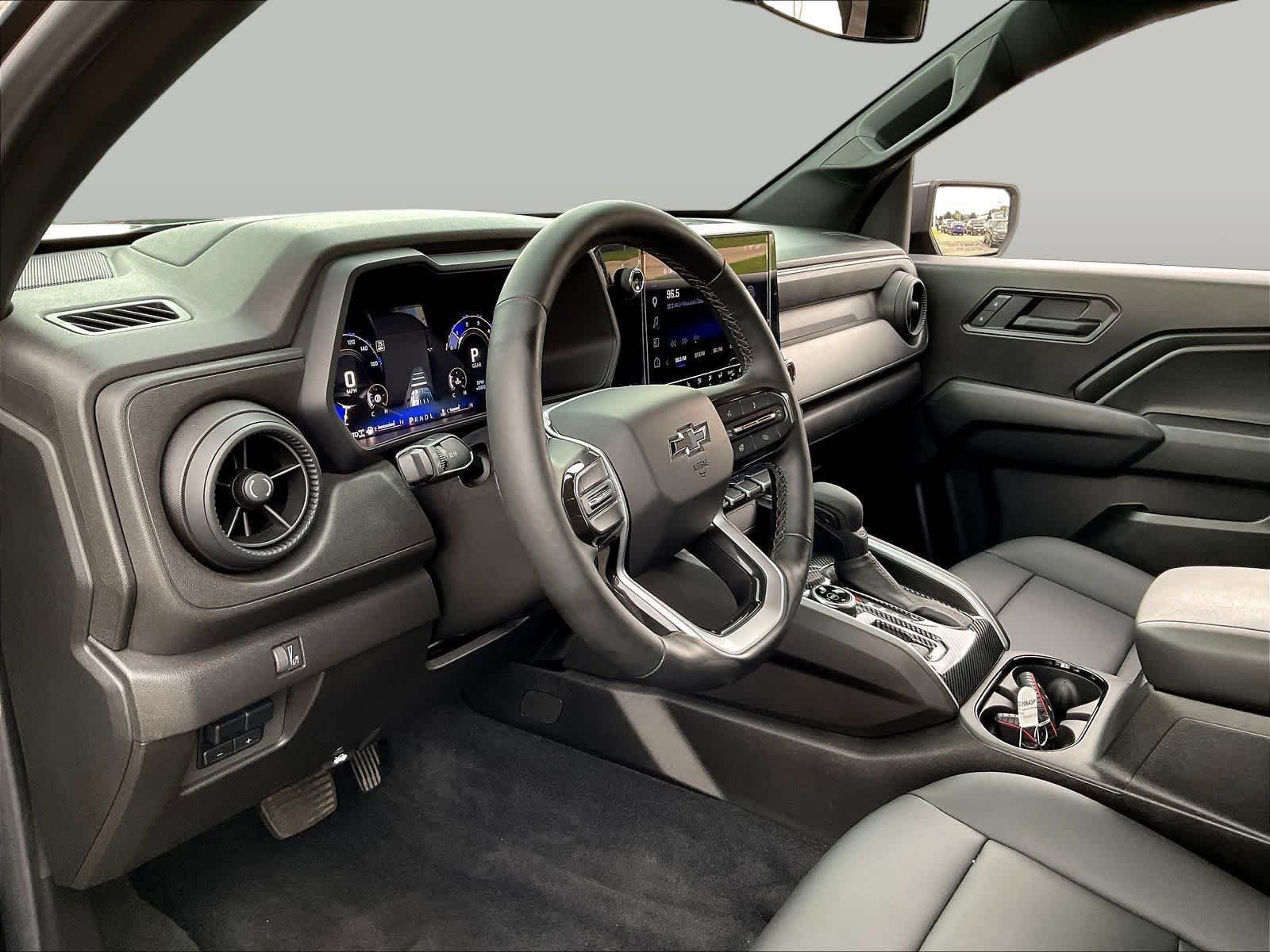 2025 Chevrolet Colorado Trail Boss - Photo 20