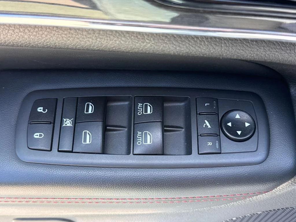 Used 2021 Slate Blue Jeep Trailhawk image 14