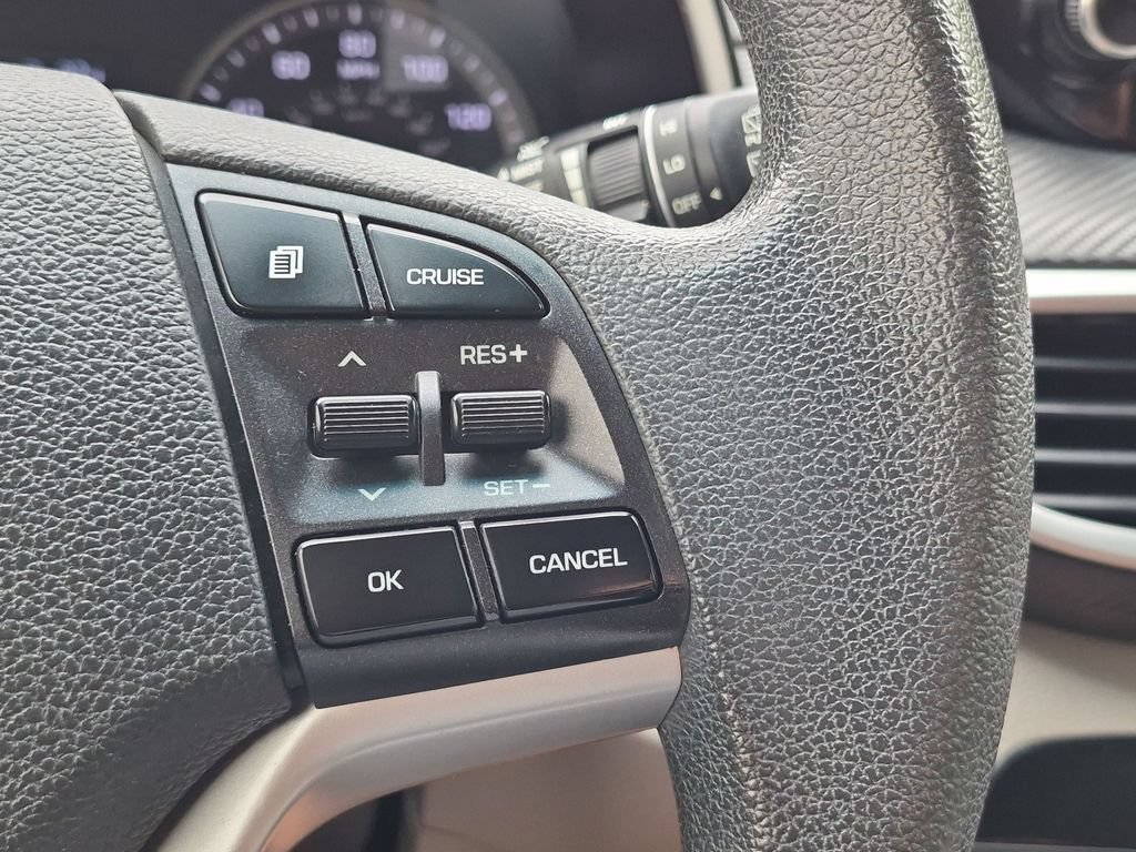 Used 2020 White Hyundai Value image 27