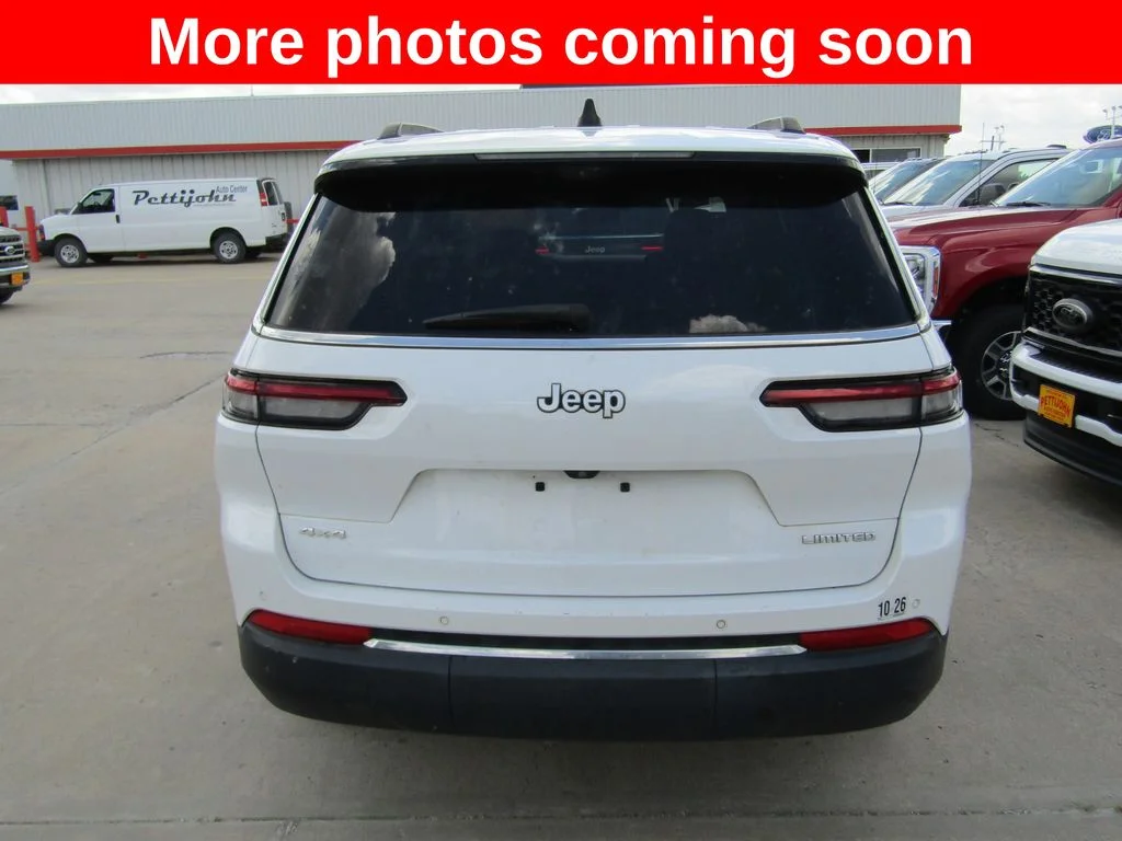 Used 2024 White Jeep Limited image 4