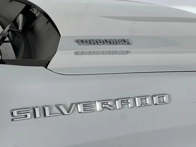 Used 2024 White Chevrolet LT image 40