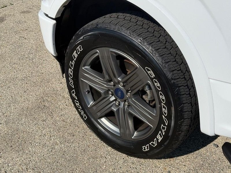 Used 2020 Oxford White Ford XLT image 10
