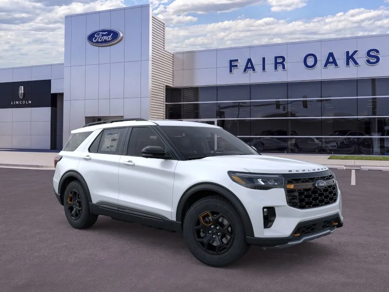 New 2026 Star White Metallic Tri-Coat Ford Tremor image 7