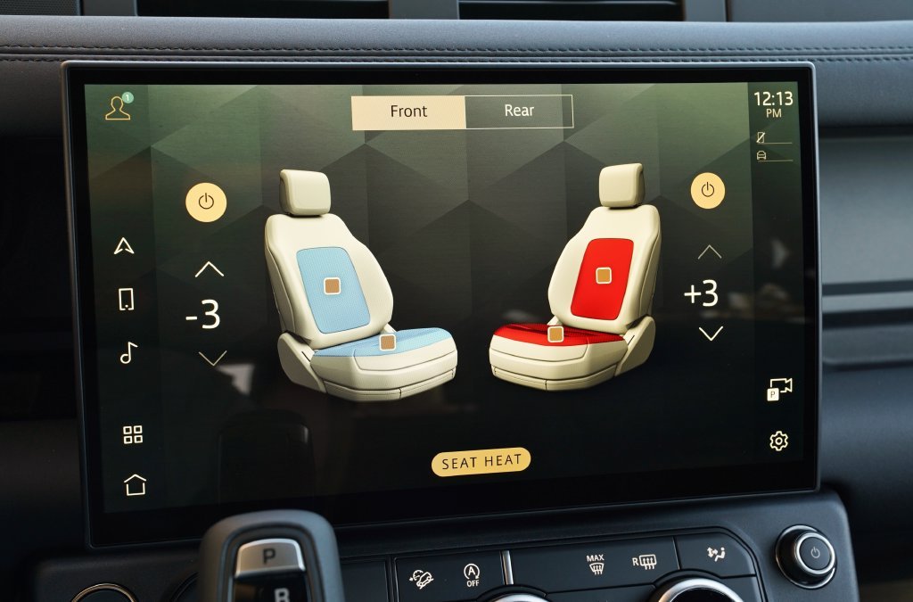 New 2026 Fuji White Land Rover X-Dynamic SE image 23