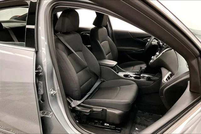 Used 2023 Sterling Gray Metallic Chevrolet LT image 8