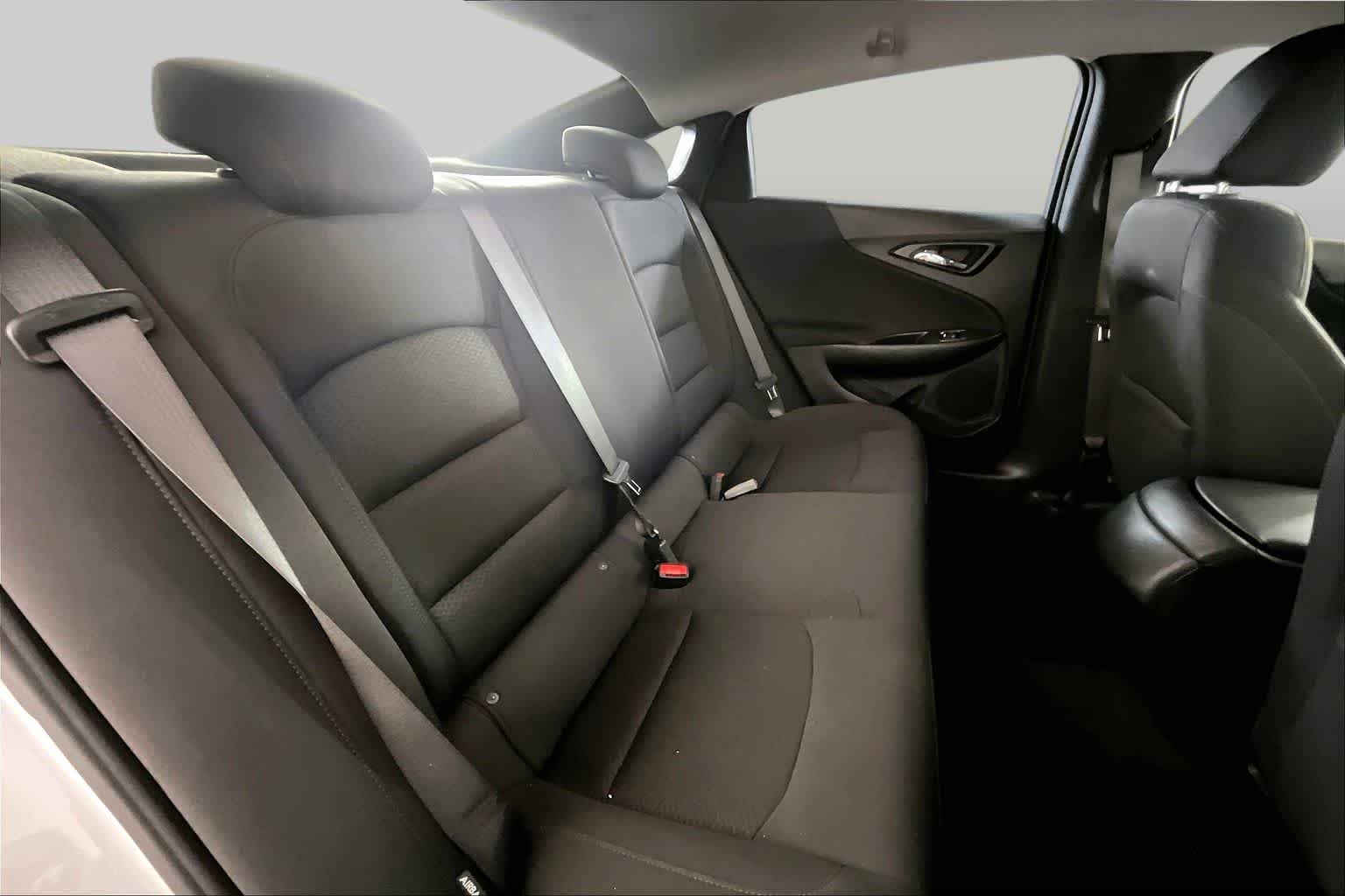 Used 2022 Summit White Chevrolet LS image 19