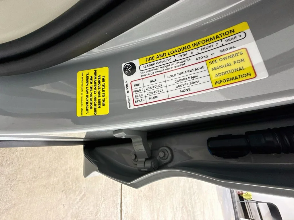 Used 2025 Gray Volvo T8 Ultra image 34