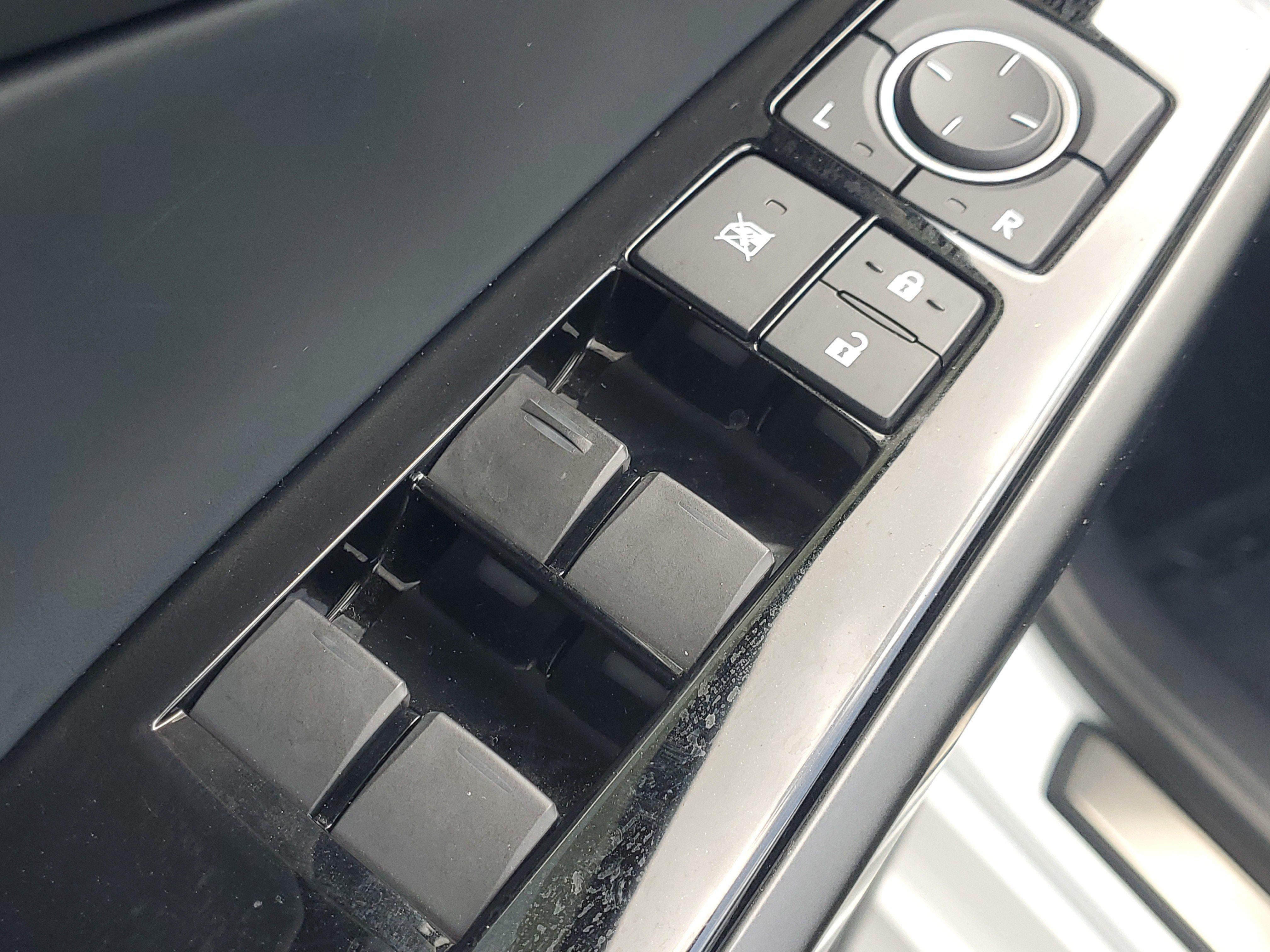 Used 2025 White Pearl Lexus IS 300 image 19