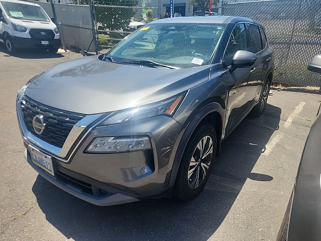 Used 2021 Gray Nissan SV image 3
